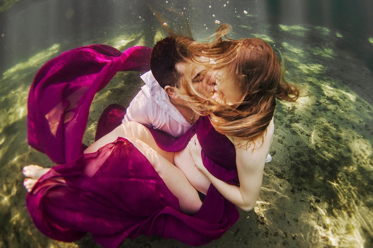 Underwater Maternity Photographer